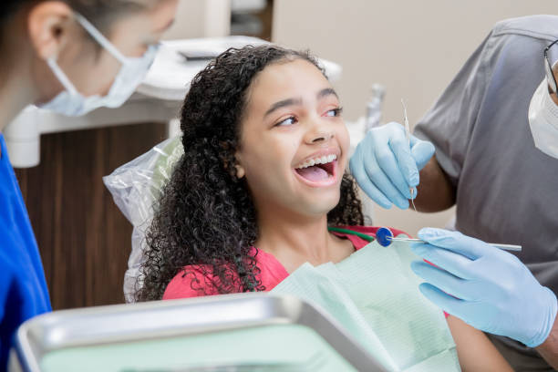 Best Broken or Chipped Tooth Repair in Svis, IL